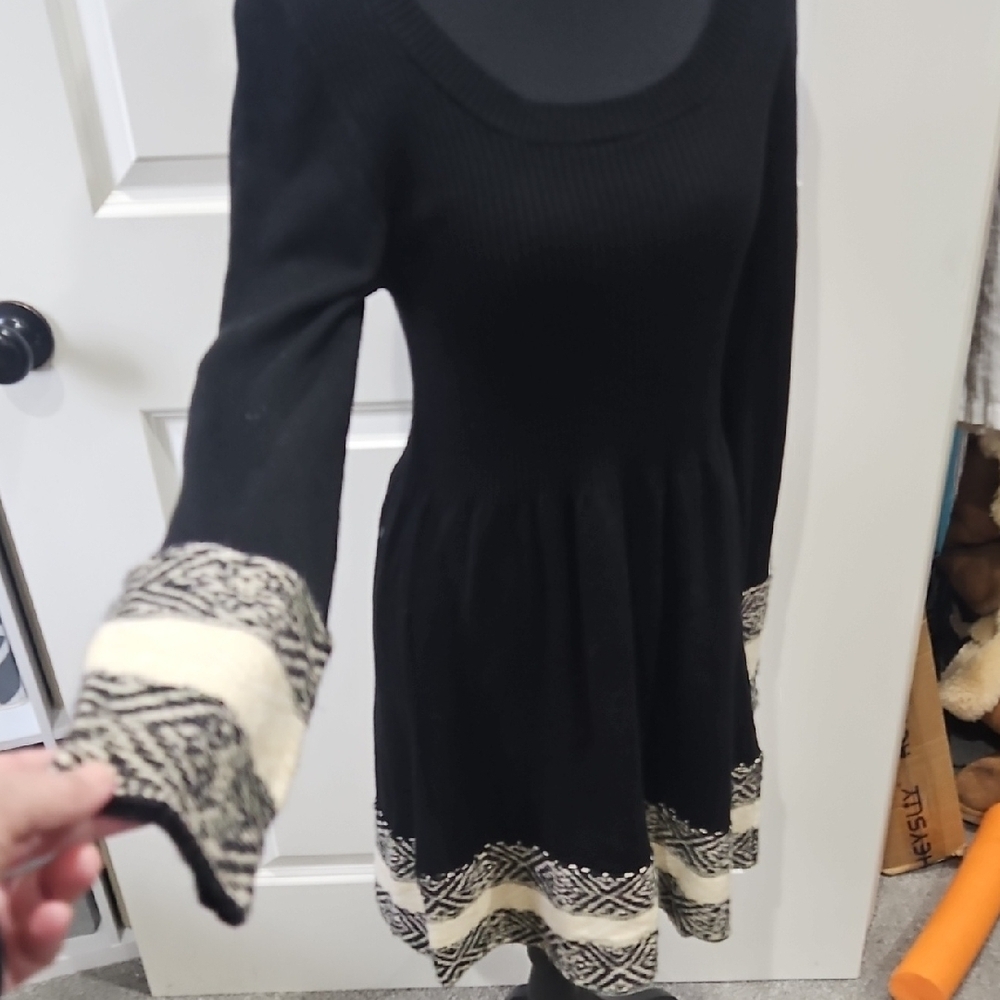 Cloud Chaser Black and Cream Long Sleeve Dress - Picture 6 of 8